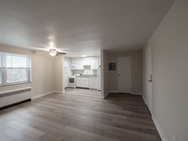 Apartment 54 - Perry Manor Apartments