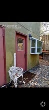Building Photo - 207 Storey St