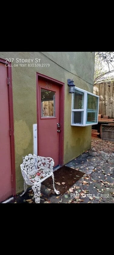 Primary Photo - Charming Studio Apartment - West Side