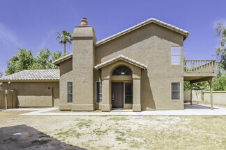 Building Photo - 611 N Maple St