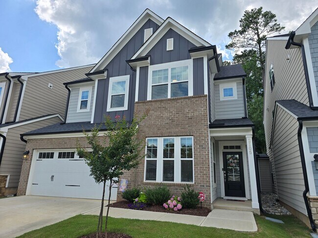 Foto del edificio - 5 Bedrooms! Stunning 5BR/4BA North Ridge P...