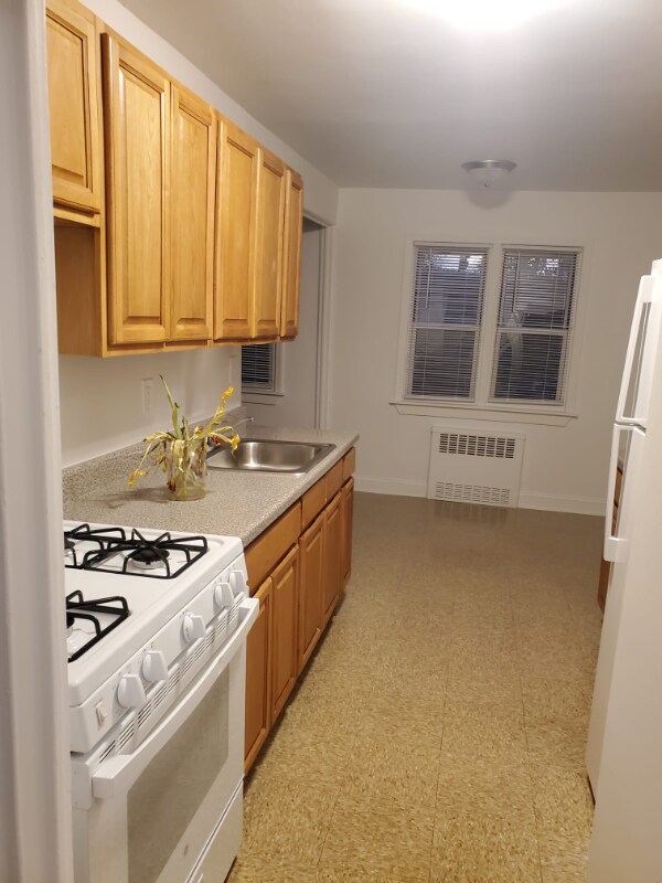 Building Photo - 106 Shoreview Dr
