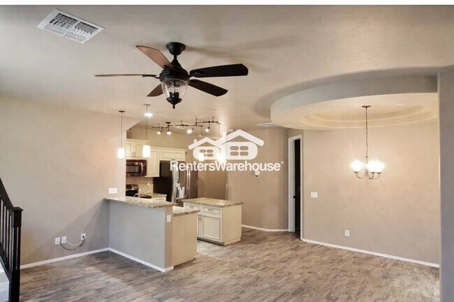 Foto del edificio - 2019 E Heartwood Ln