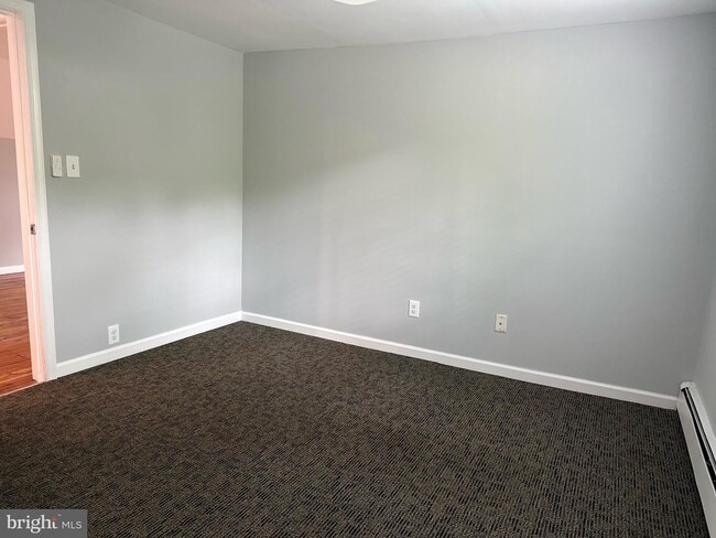 Building Photo - 21 Elizabeth St