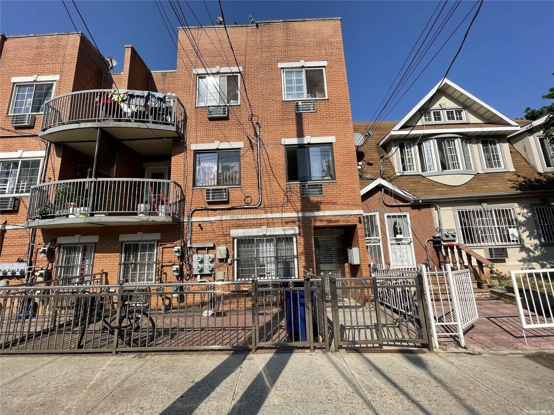 Primary Photo - 89-27 172nd St