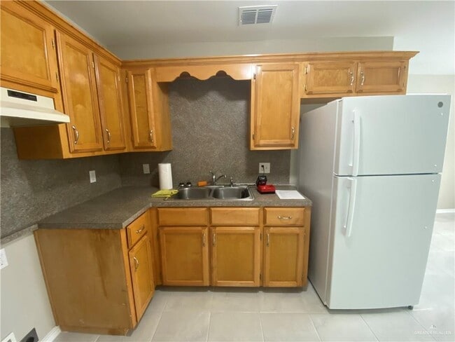 Building Photo - 11 Ibis Ave