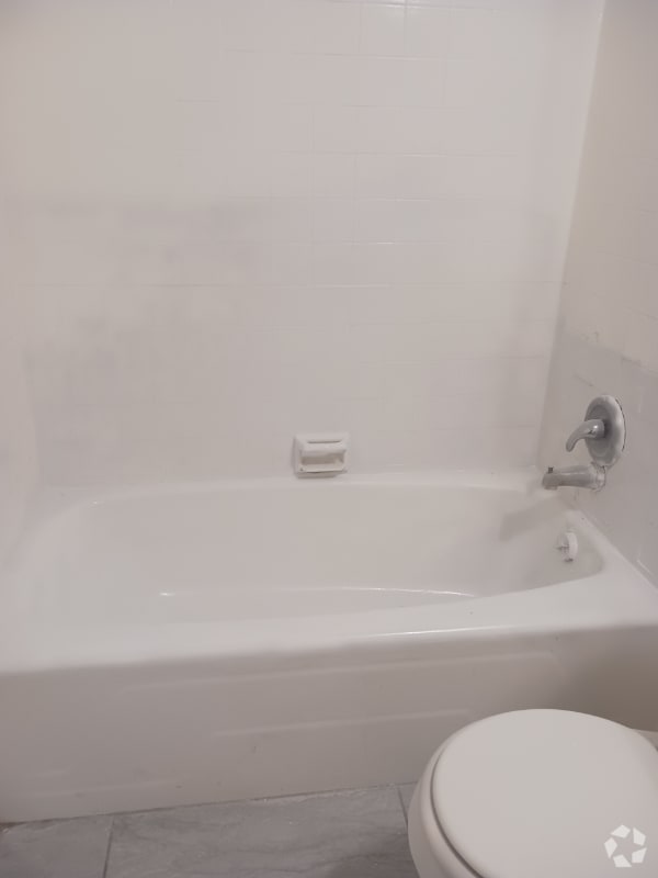 Building Photo - 3725 Wesley Dr