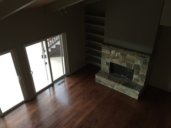 Foto del edificio - 17389 Gehricke Rd