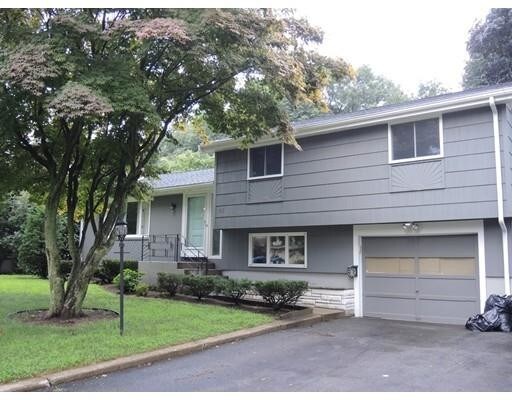 Building Photo - 761 Greendale Ave