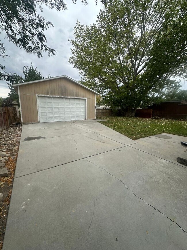 Building Photo - Beautiful home in Salt Lake!!