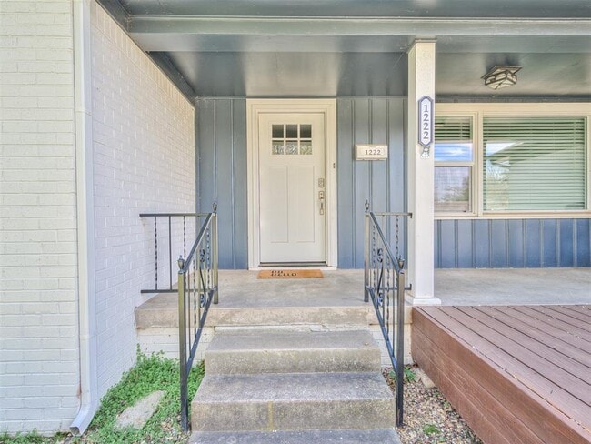 Foto del edificio - 1222 Westlawn Dr