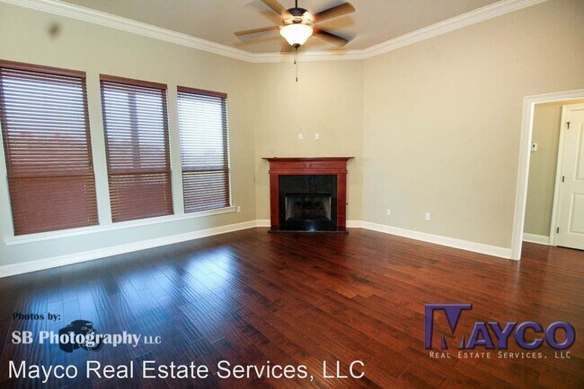 Building Photo - 4 br, 2 bath House - 2912 Paradise Dr.