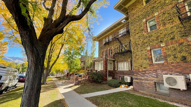 Foto del edificio - 1 Bedroom 1 bath Condo in Historic SLC bui...