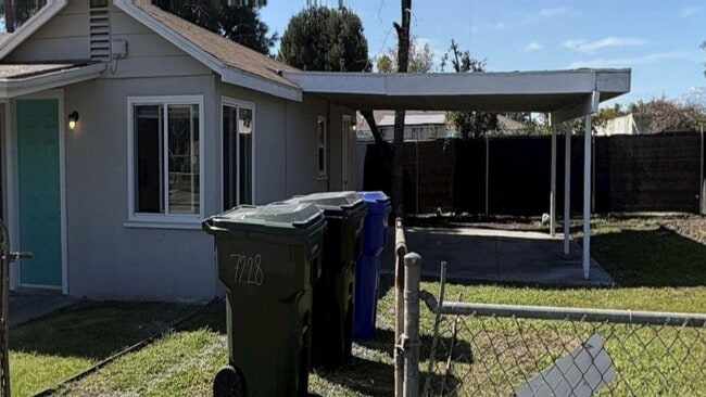 Photo - 7228 San Francisco St House