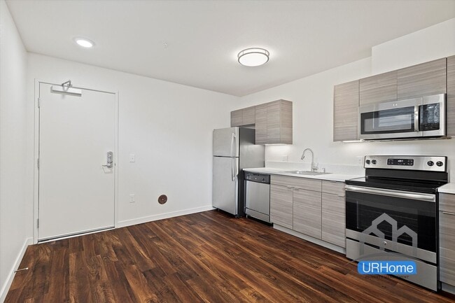 Interior Photo - Live Stylishly in Portland’s Hollywood Dis...
