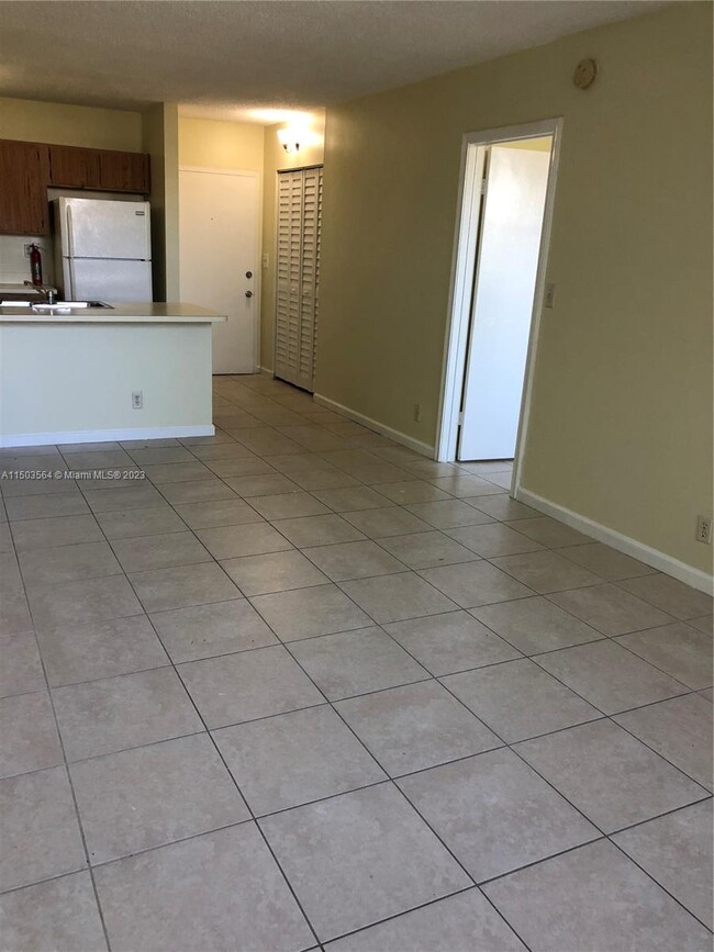 2401 Riverside Dr, Coral Springs, FL 33065 - Condo For Rent In Coral ...