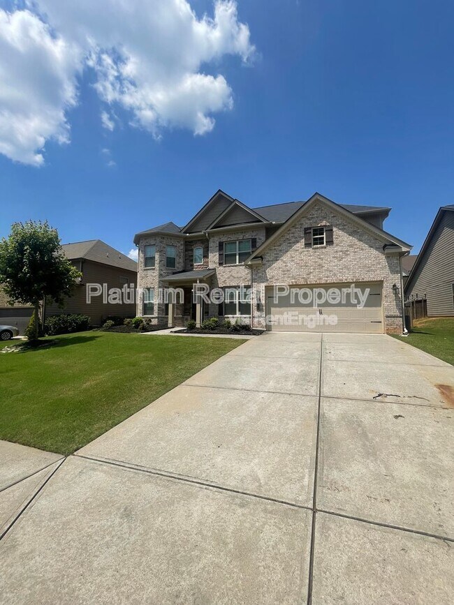 Building Photo - 5180 Mirror Lake Dr