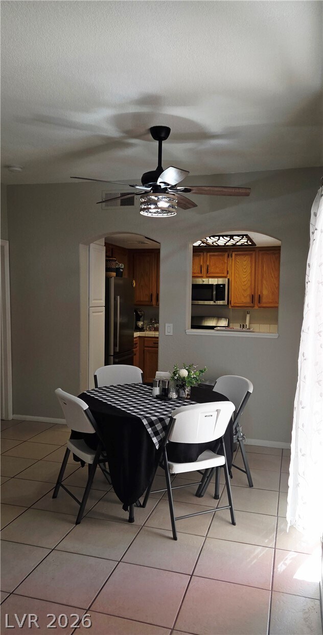 Building Photo - 346 Seine Way