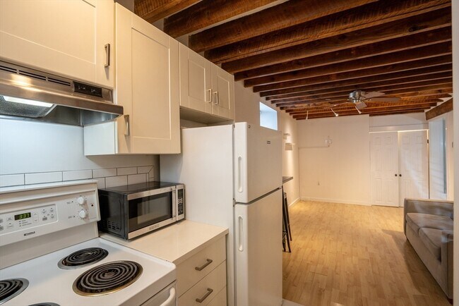 Foto del edificio - 12 Pearl St