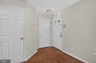Building Photo - 15044 Gaffney Cir