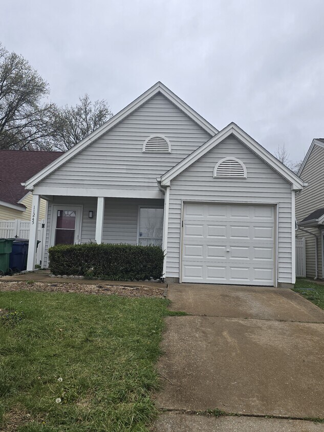 Primary Photo - 11245 Liberty Landing Dr