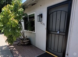 Building Photo - 1245 Lyons Ln