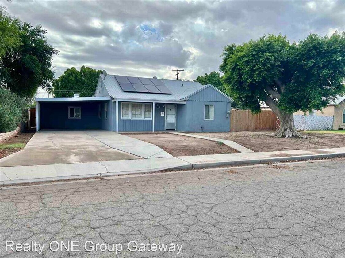 3 br, 1 bath House 319 S 22nd Ave House Rental in Yuma, AZ