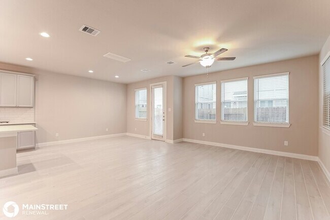 Building Photo - 9811 Falling Fern Lane, Houston, TX 77080
