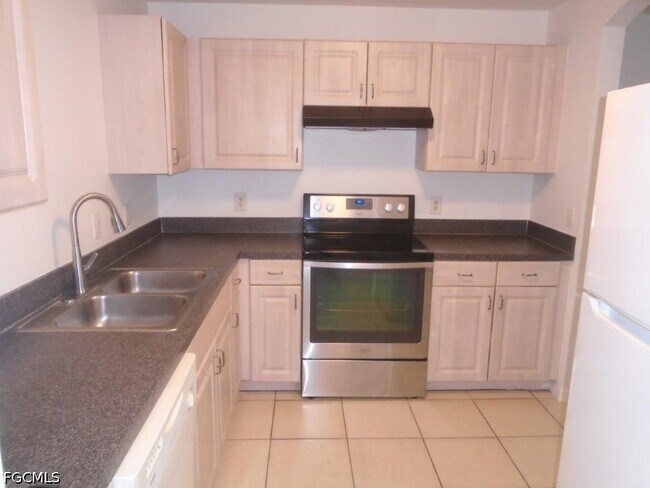 Foto del edificio - 4414 25th St SW