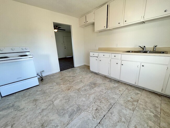 Foto del edificio - 2803 2nd St