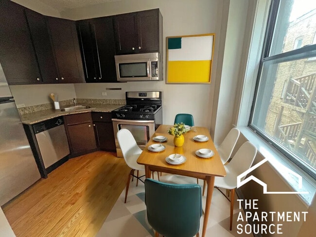 Foto del edificio - 4242 N Sheridan Rd