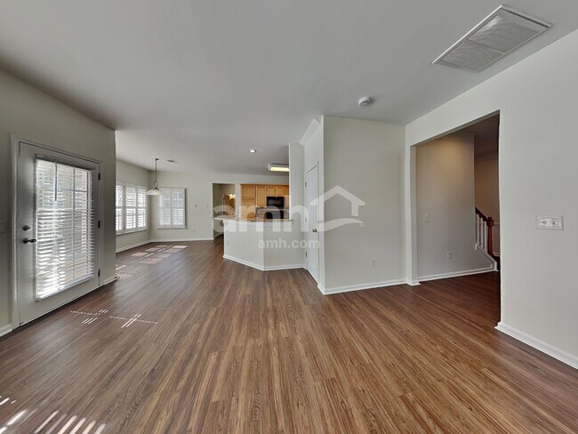 Building Photo - 302 Grimes Dr