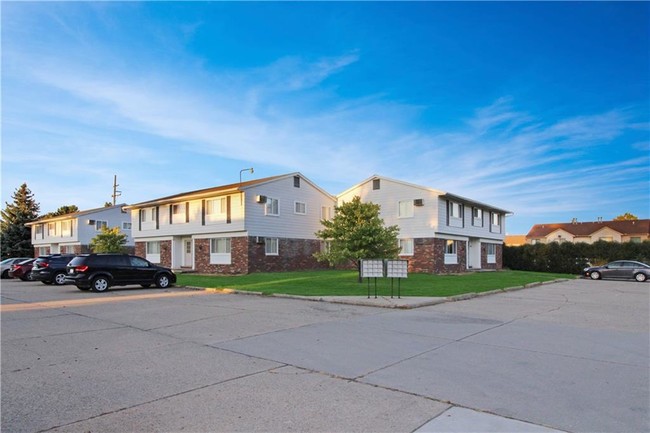 Building Photo - 24008 Hall Rd