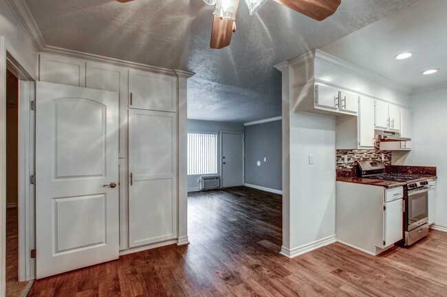 Balcom Park Apartments Fullerton Ca Apartments Com