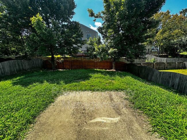 Building Photo - 2418 Ferdinand Dr
