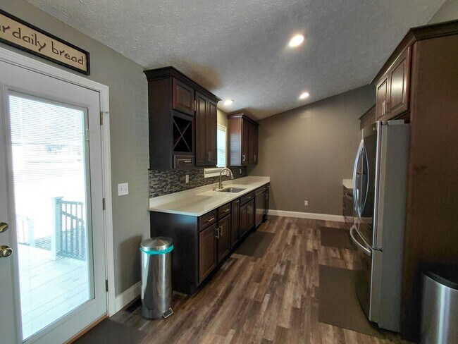 Building Photo - City of Rolla