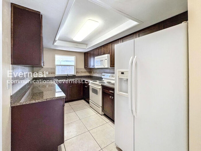 Foto del edificio - 3313 Ottway Dr