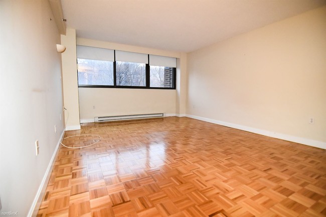 Building Photo - 1501 Beacon St