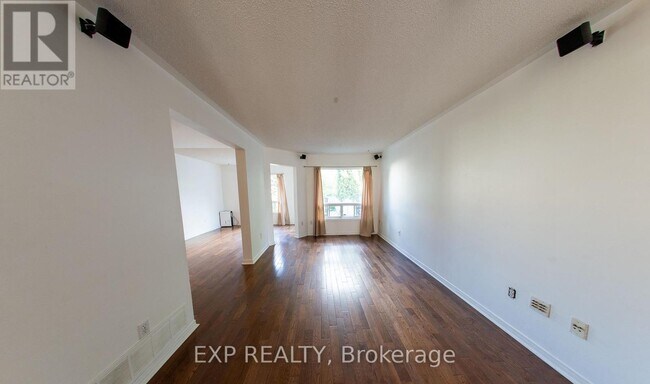 Photo du bâtiment - 4347 Sunwood Crescent