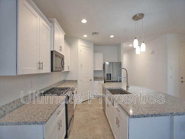 Foto del edificio - 12655 W Country Club Trail