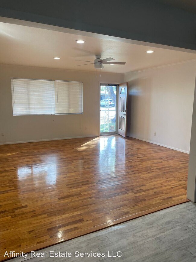 Building Photo - 3 br, 2 bath House - 1918 Manzana