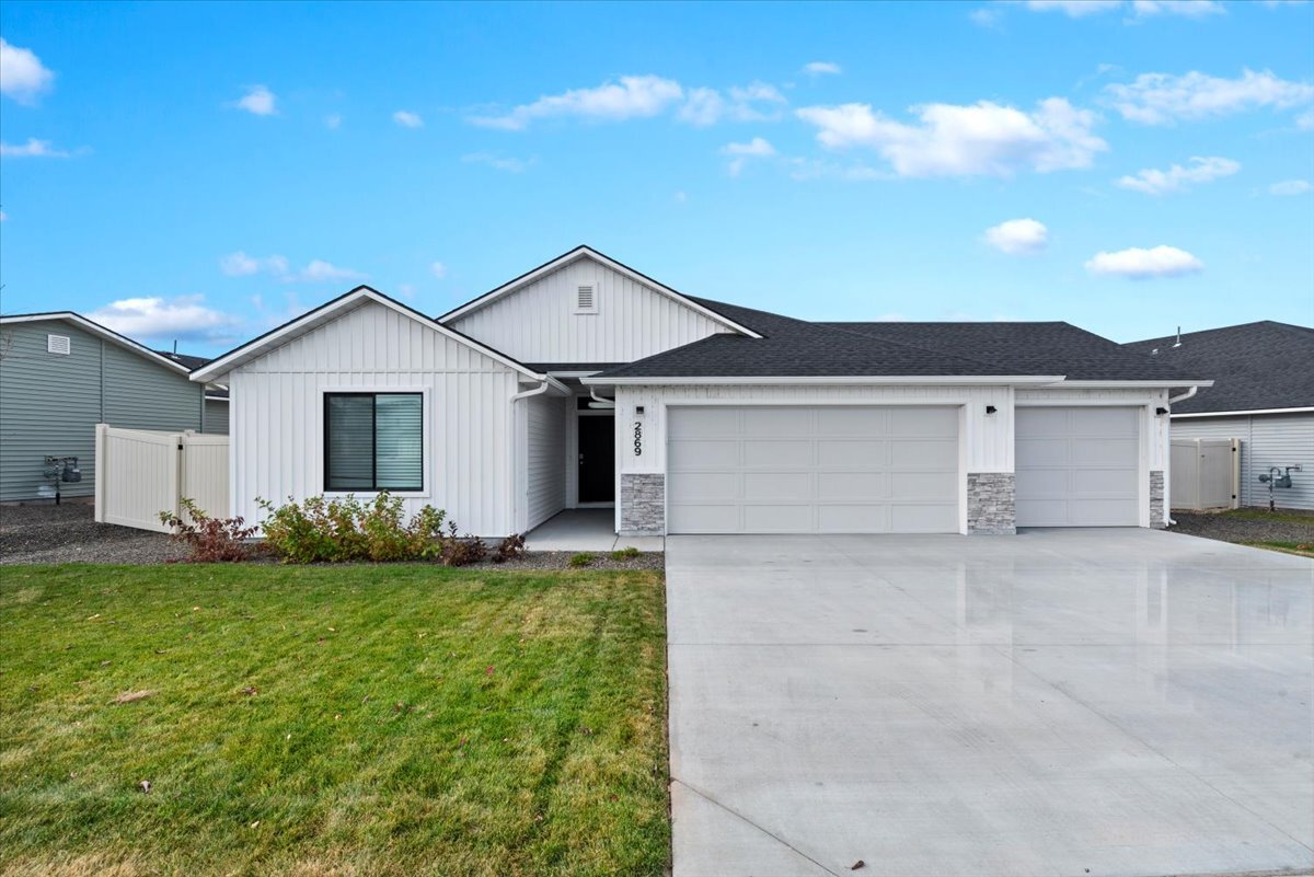 Foto principal - 2869 N Arroyo Vis Wy