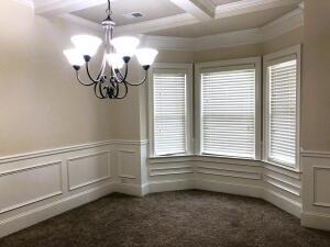 Building Photo - 3076 Parkridge Dr