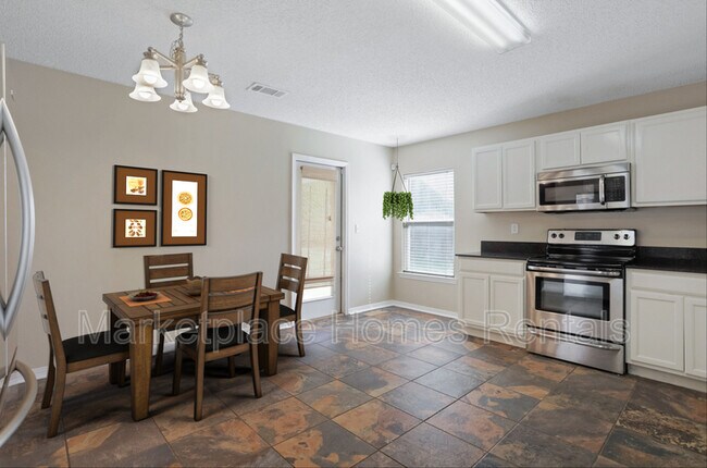 Building Photo - 1004 Clairise Ct