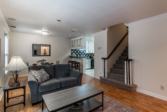 Foto del edificio - 3016 Live Oak Ln SW