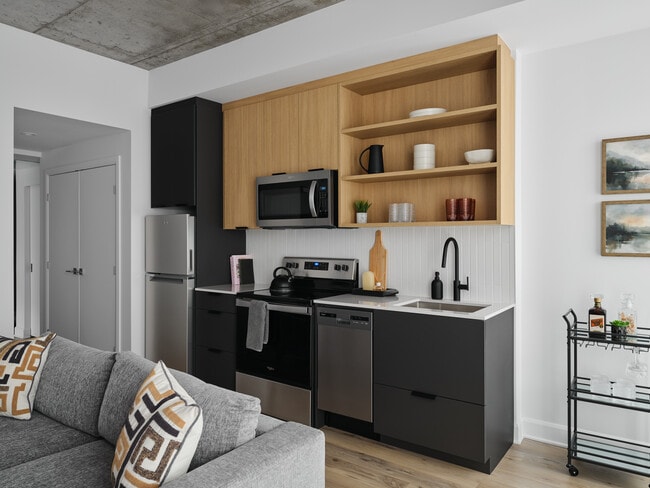 Building Photo - Mata Living