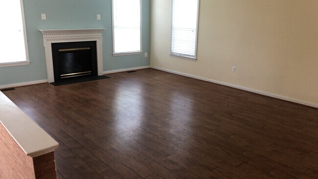 Building Photo - 10302 Antietam Ct