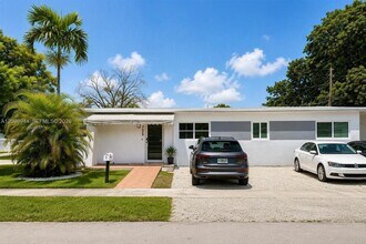 Building Photo - 1255 W 64th Terrace