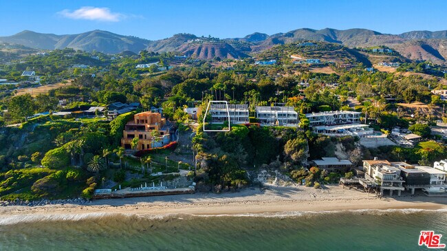 Foto del edificio - 27428 Pacific Coast Hwy