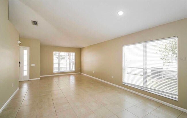 Foto del edificio - 1258 Merrimack Dr